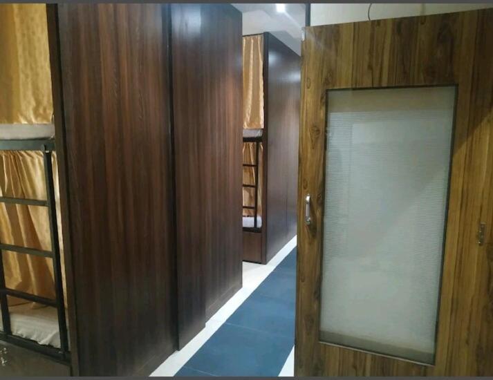 Almas Dormitory 24 Hours Aircondition Mumbai Exterior foto