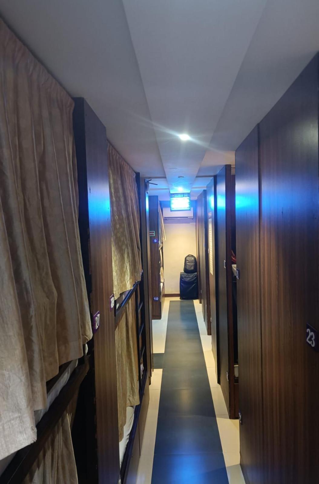 Almas Dormitory 24 Hours Aircondition Mumbai Exterior foto